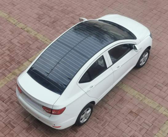 265V Solar Powered EV Electric Car With Rooftop Solar Pannels 0