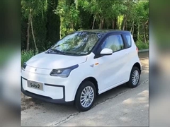 Solar Power Electric Car Model A Sunlight and Electric Complementary Charging Car